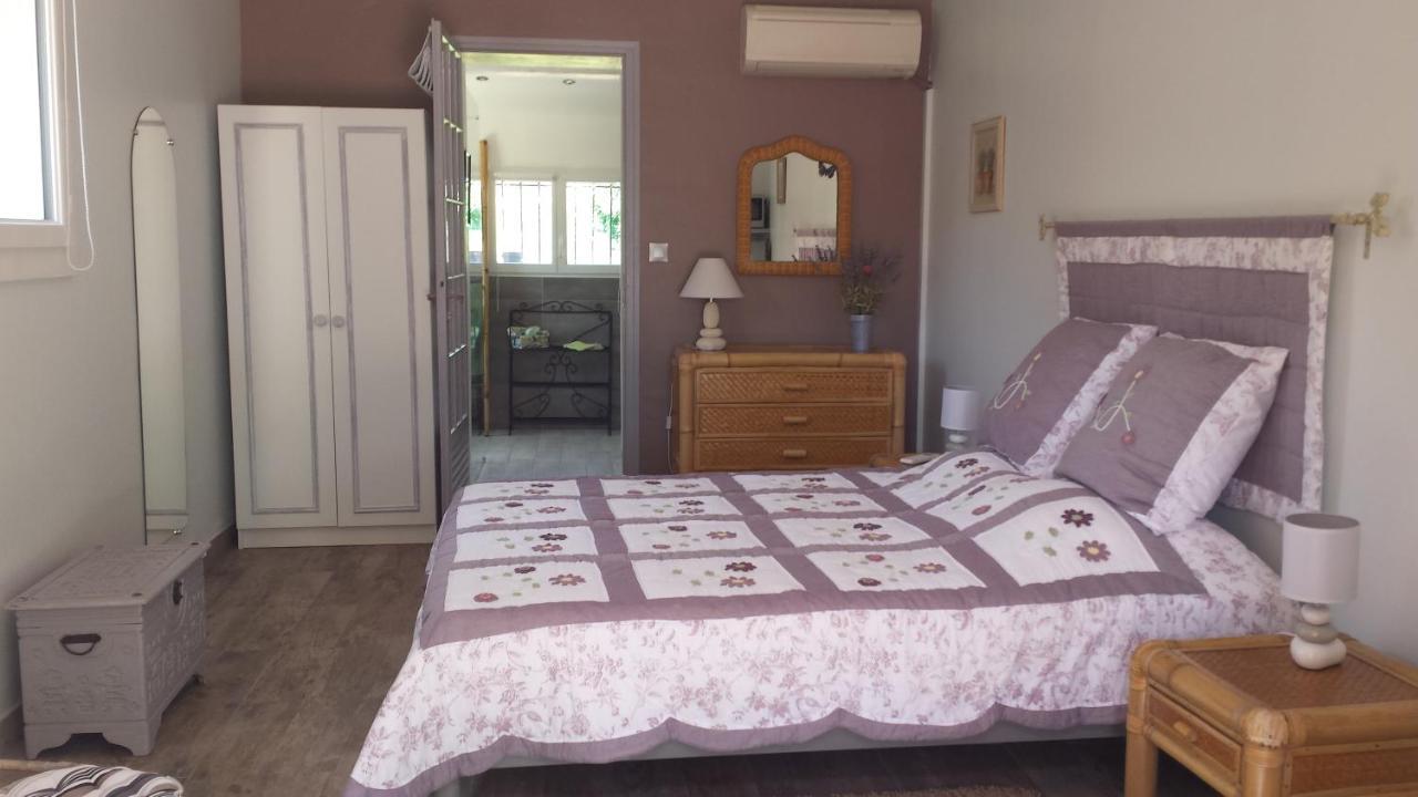 Bed and Breakfast Le Jardin Des Selves Draguignan Exteriér fotografie